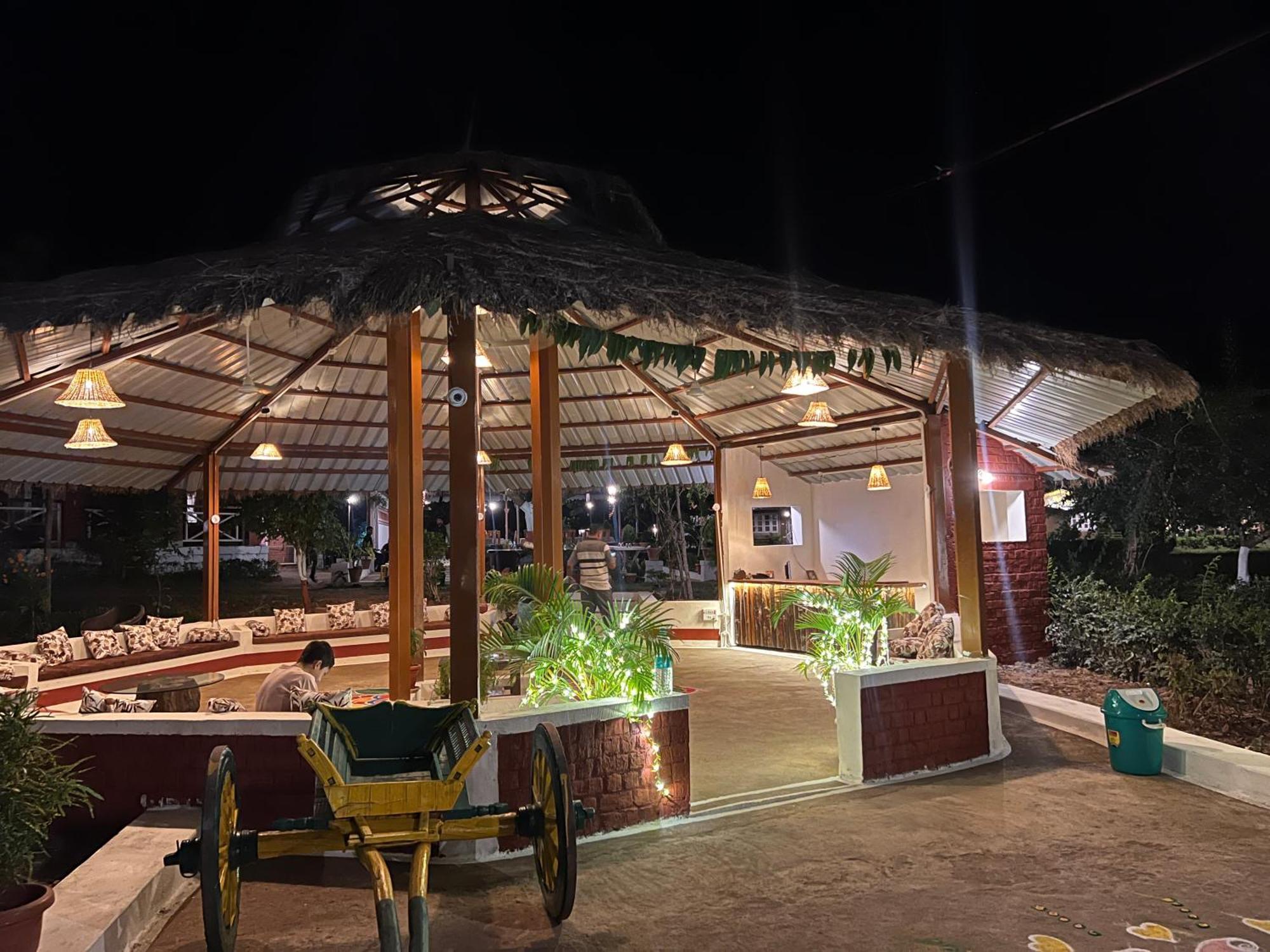 Wow Stayz2 Pachmarhi Foothill Cottages Zewnętrze zdjęcie
